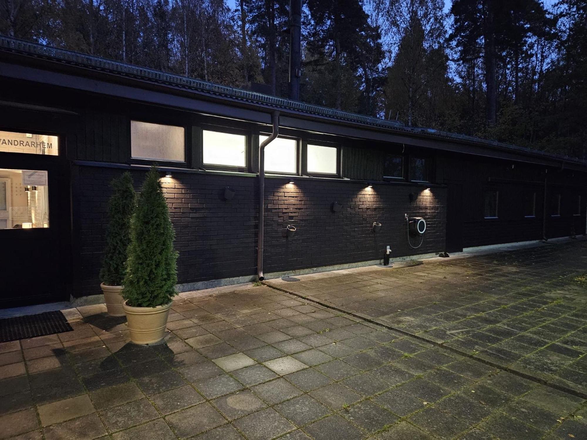 Kallhaellsbaden Strandhotell Jarfalla Exterior photo