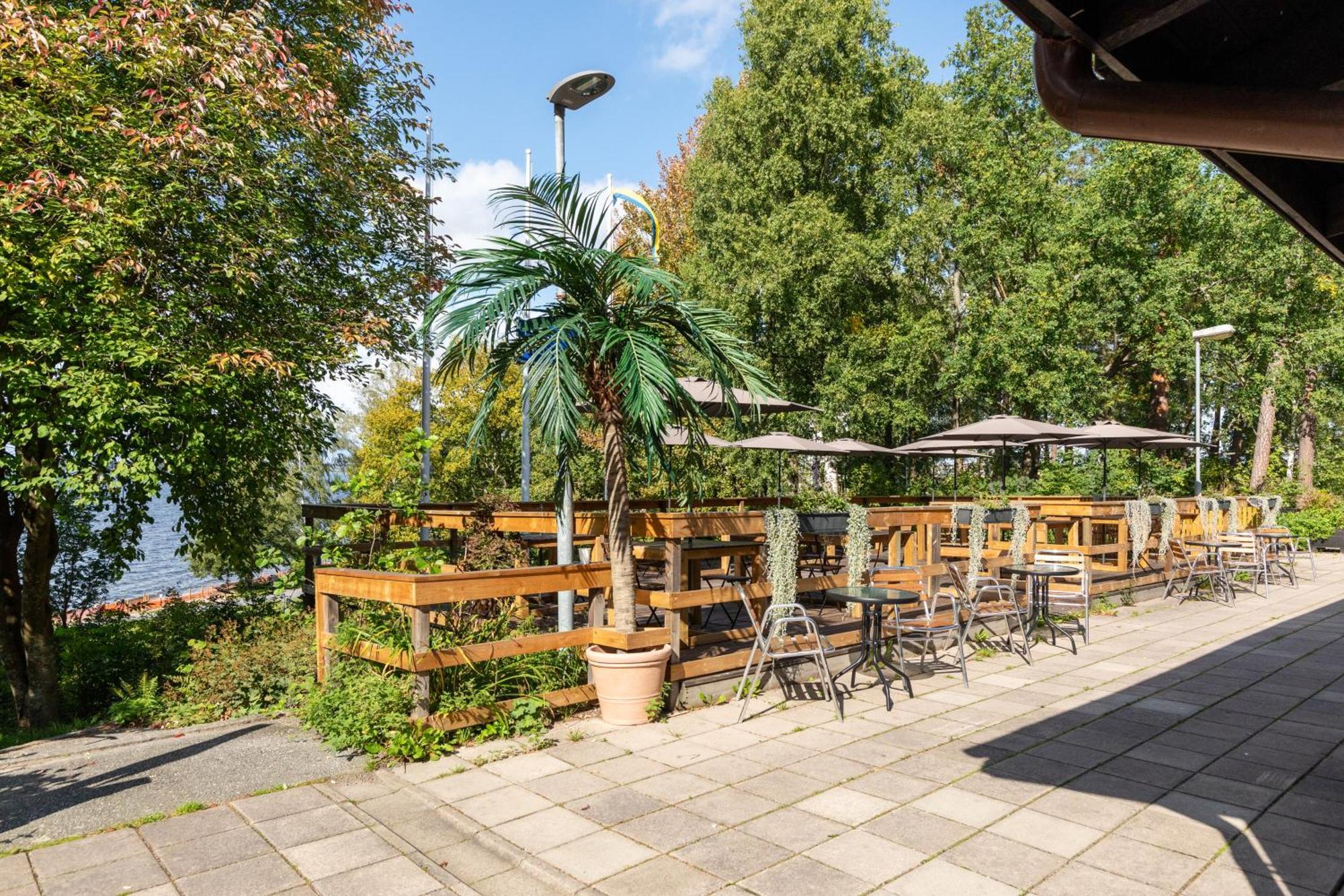 Kallhaellsbaden Strandhotell Jarfalla Exterior photo